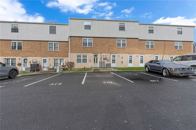 319 Bellford Ct, Cranberry Twp, PA 16066