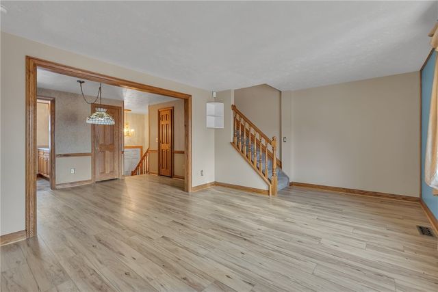 319 Bellford Ct, Cranberry Twp, PA 16066