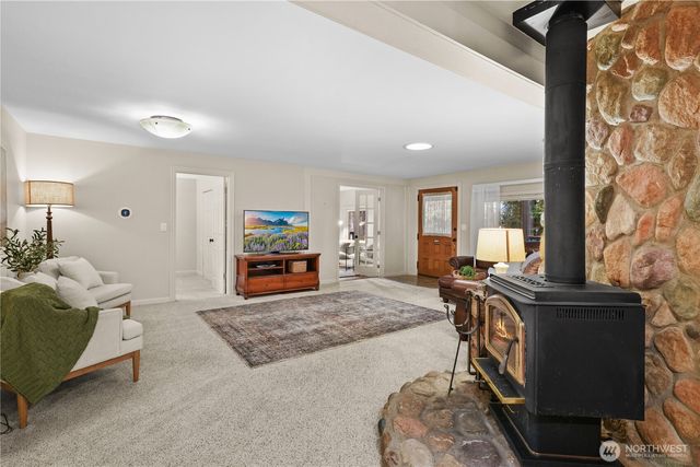 1612 C Street NW, Lakebay, WA 98349