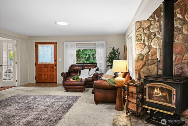 1612 C Street NW, Lakebay, WA 98349