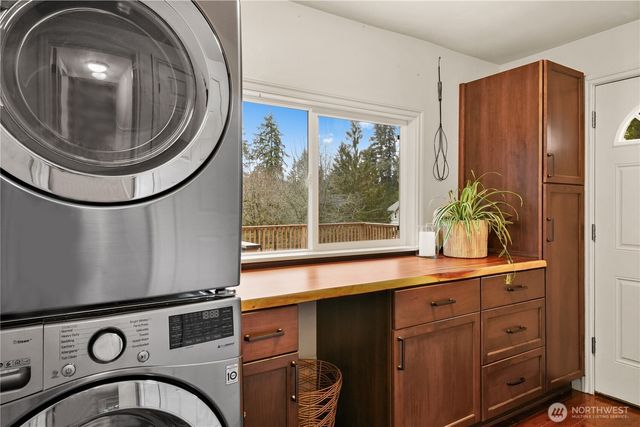 1612 C Street NW, Lakebay, WA 98349