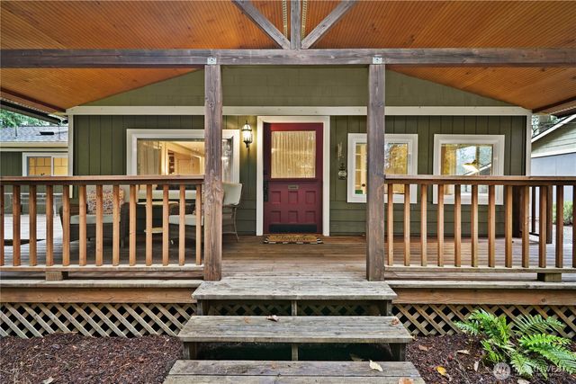 1612 C Street NW, Lakebay, WA 98349