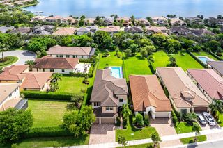 8760 E Baypoint Cir, Parkland, FL 33076
