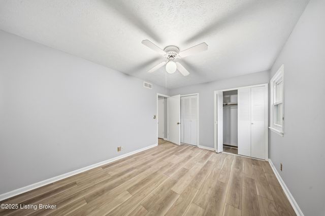 6802 Chepstow Ct, Louisville, KY 40207