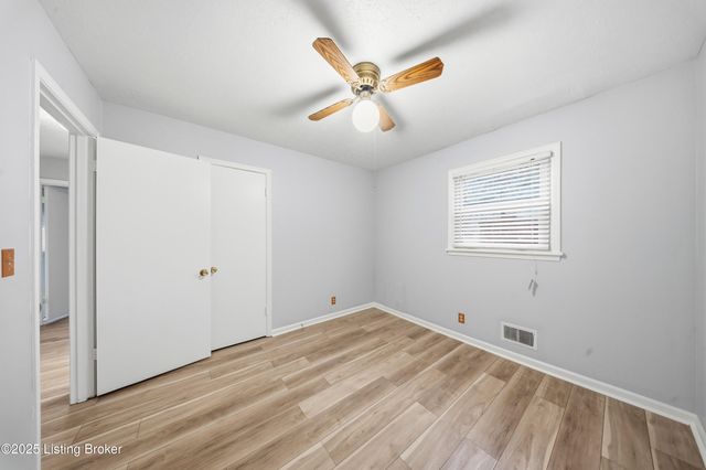 6802 Chepstow Ct, Louisville, KY 40207