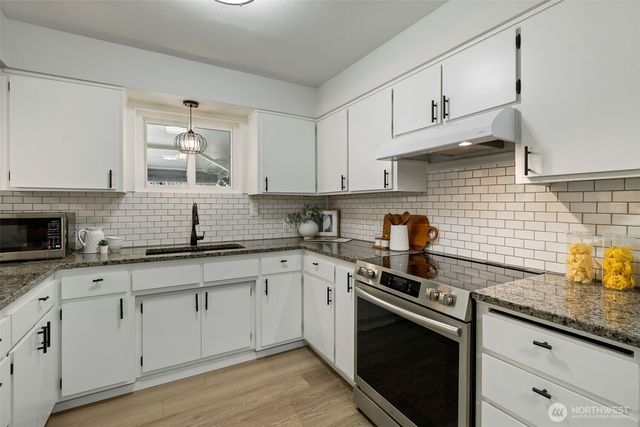 12316 412th Avenue SE, North Bend, WA 98045