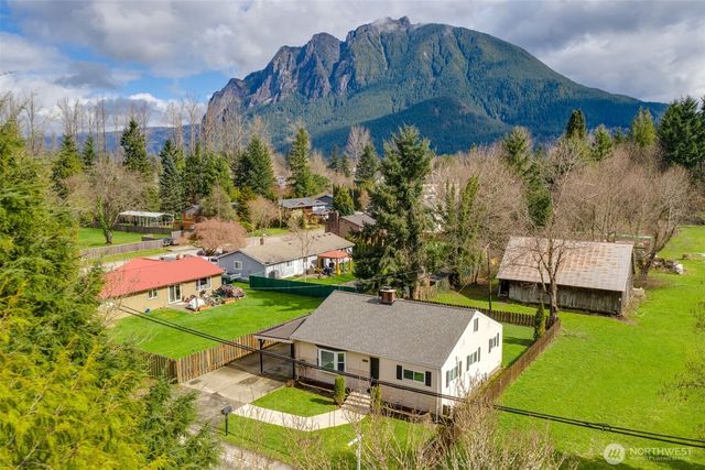 12316 412th Avenue SE, North Bend, WA 98045