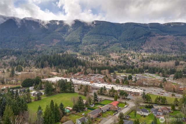 12316 412th Avenue SE, North Bend, WA 98045