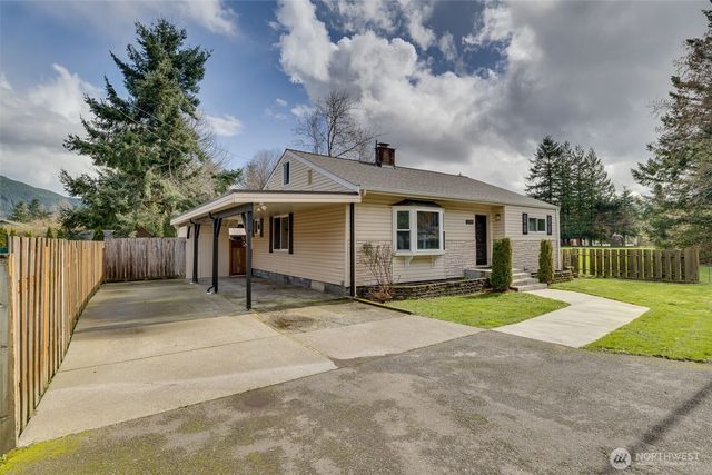 12316 412th Avenue SE, North Bend, WA 98045