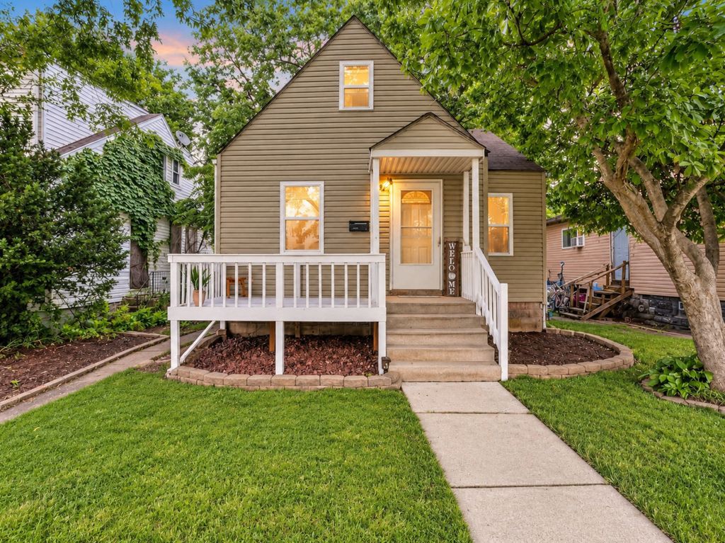 15831 Fisk Street, Harvey, IL 60426 — exterior