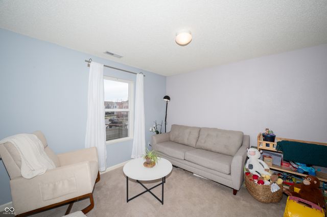 3415 Parkview Drive, Columbus, IN 47201