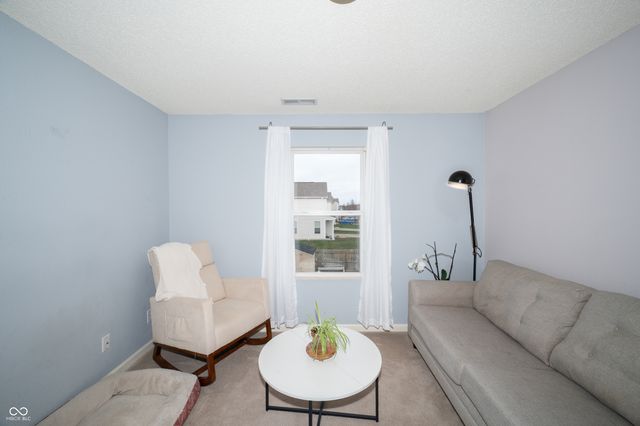 3415 Parkview Drive, Columbus, IN 47201