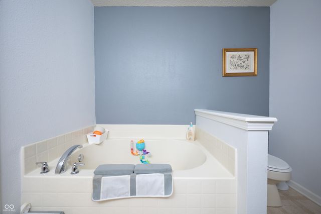 3415 Parkview Drive, Columbus, IN 47201