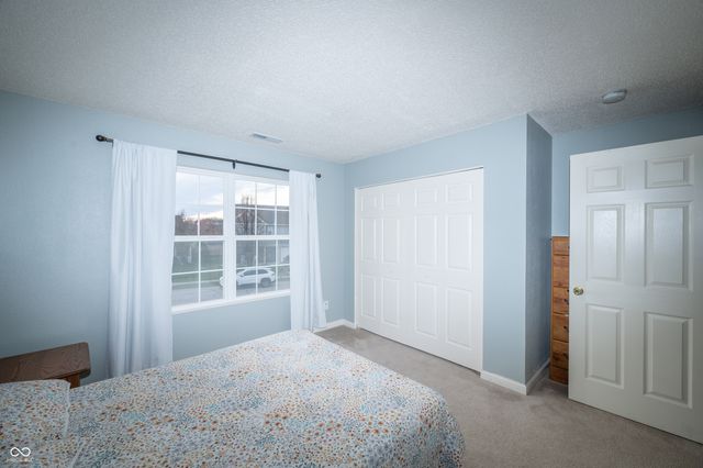 3415 Parkview Drive, Columbus, IN 47201