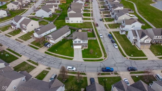 3415 Parkview Drive, Columbus, IN 47201