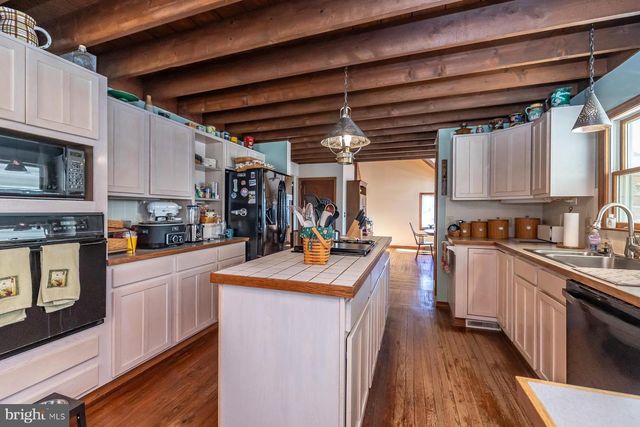 580 FOREST GROVE RD, Vineland, NJ 08360