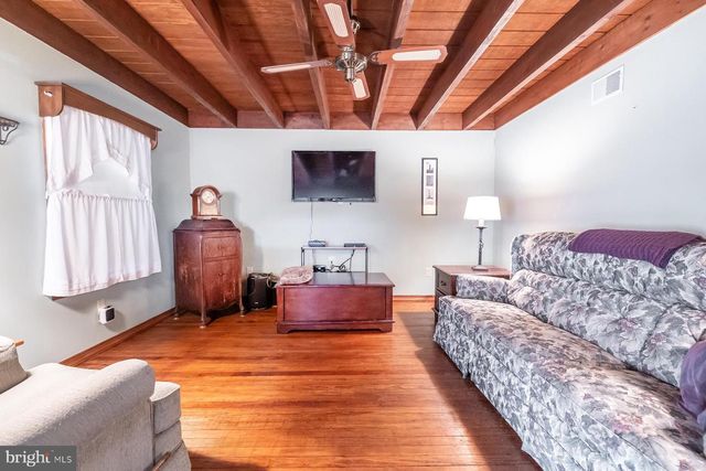 580 FOREST GROVE RD, Vineland, NJ 08360