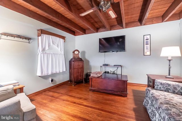 580 FOREST GROVE RD, Vineland, NJ 08360