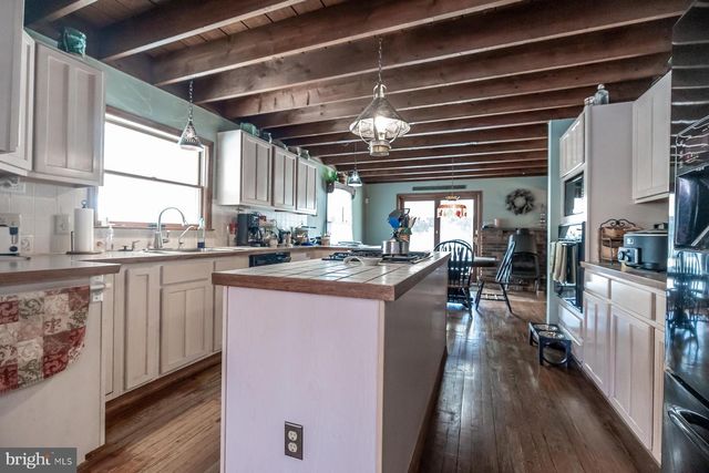 580 FOREST GROVE RD, Vineland, NJ 08360