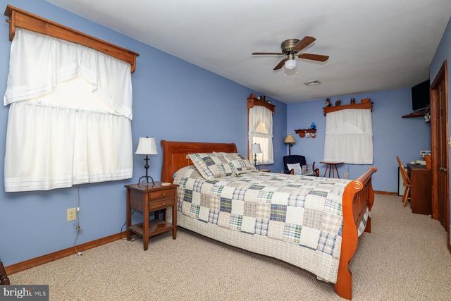 580 FOREST GROVE RD, Vineland, NJ 08360