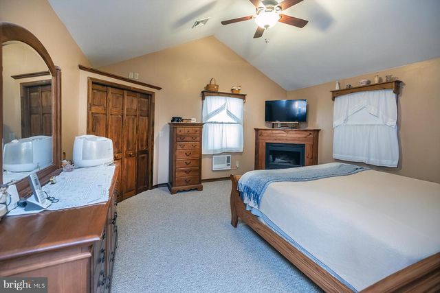 580 FOREST GROVE RD, Vineland, NJ 08360