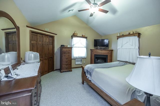 580 FOREST GROVE RD, Vineland, NJ 08360