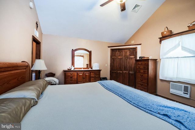 580 FOREST GROVE RD, Vineland, NJ 08360