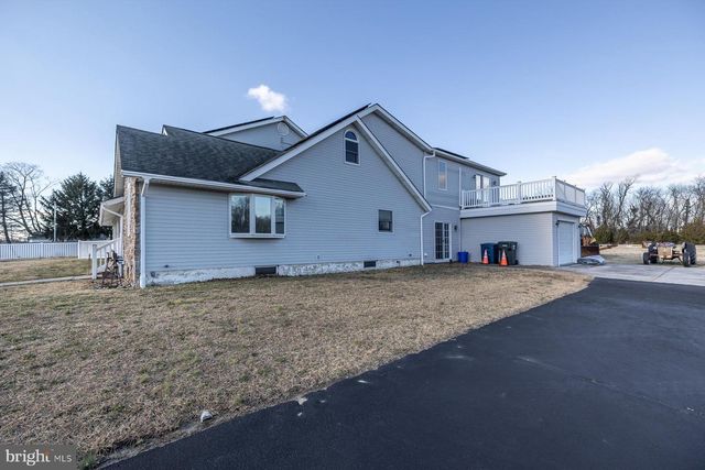 580 FOREST GROVE RD, Vineland, NJ 08360