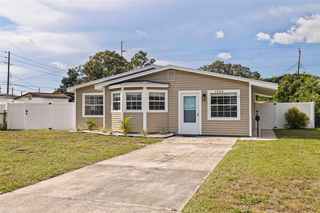 1593 76TH AVENUE N, St Petersburg, FL 33702