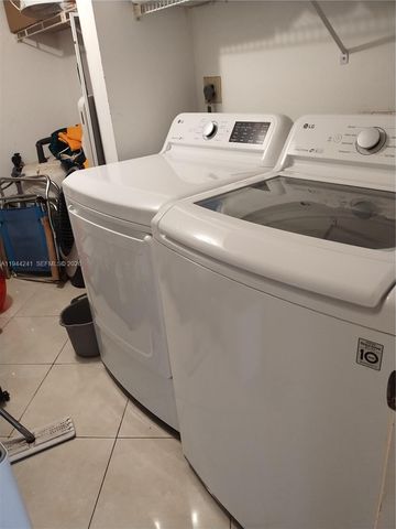 2981 N Nob Hill Road 406, Sunrise, FL 33322