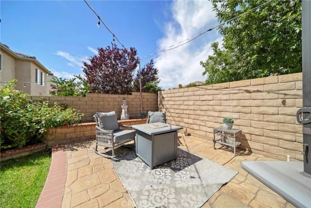 19339 Sidani Lane, Saugus, CA 91350