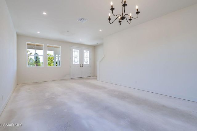 4699 Summit Avenue, Simi Valley, CA 93063