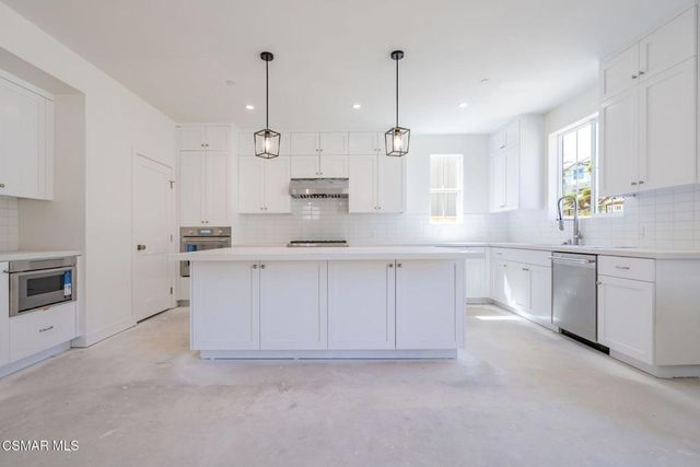 4699 Summit Avenue, Simi Valley, CA 93063