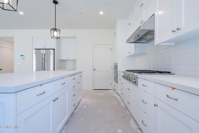 4699 Summit Avenue, Simi Valley, CA 93063