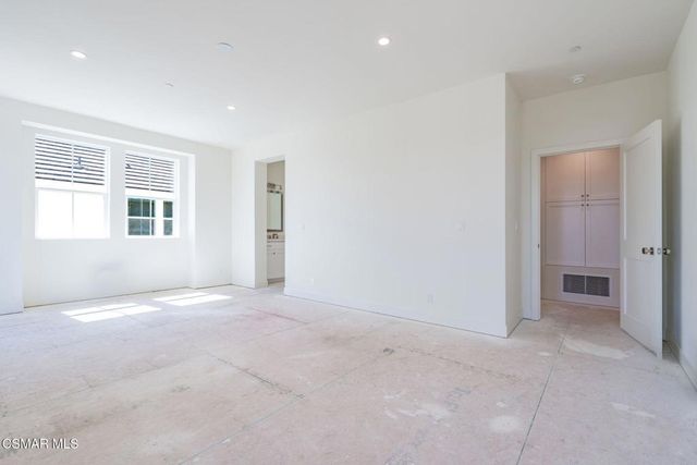 4699 Summit Avenue, Simi Valley, CA 93063
