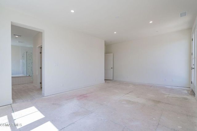 4699 Summit Avenue, Simi Valley, CA 93063