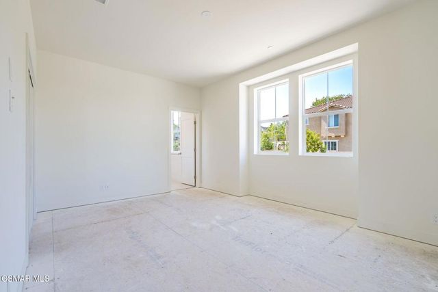 4699 Summit Avenue, Simi Valley, CA 93063