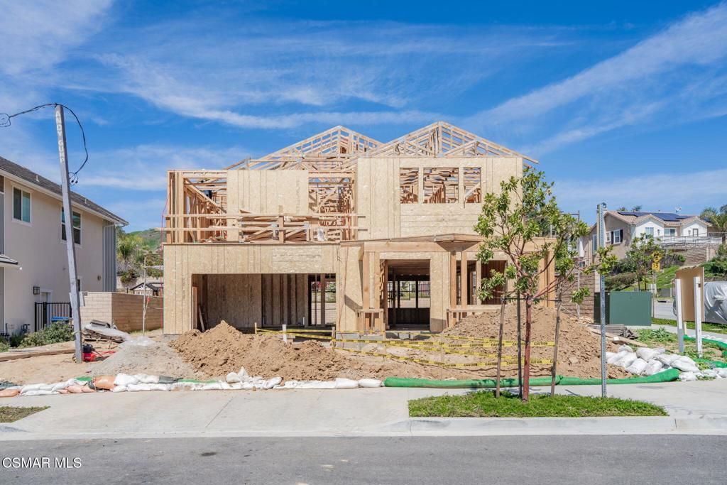 4699 Summit Avenue, Simi Valley, CA 93063