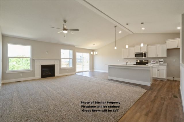 6199 Glenwood Drive, Marion, IA 52302