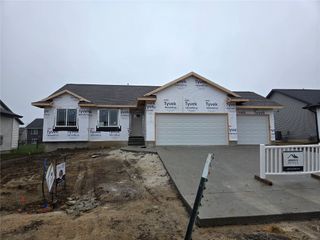 6199 Glenwood Drive, Marion, IA 52302