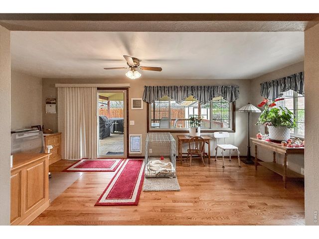 2806 Lake Park Way, Longmont, CO 80503