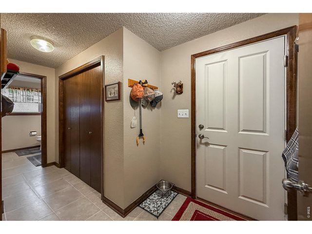 2806 Lake Park Way, Longmont, CO 80503