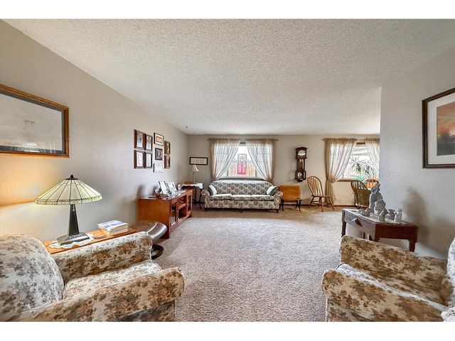 2806 Lake Park Way, Longmont, CO 80503