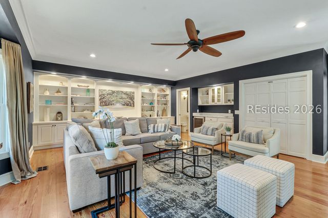 9 Ibis St, Hilton Head Island, SC 29928