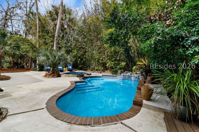 9 Ibis St, Hilton Head Island, SC 29928