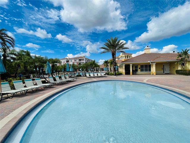 5049 SHOREWAY LOOP 40601, Orlando, FL 32819