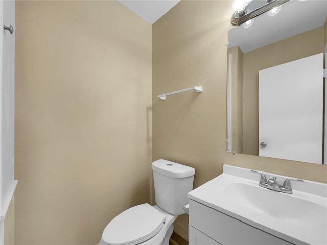 1000 Crescent Boulevard, Cleveland, TX 77327