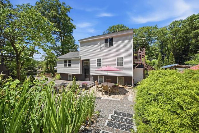 12 Campbell Drive, Pelham, NH 03076