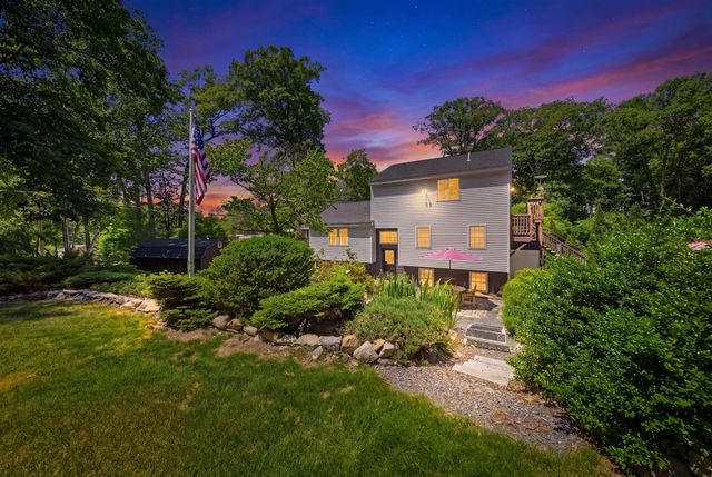 12 Campbell Drive, Pelham, NH 03076