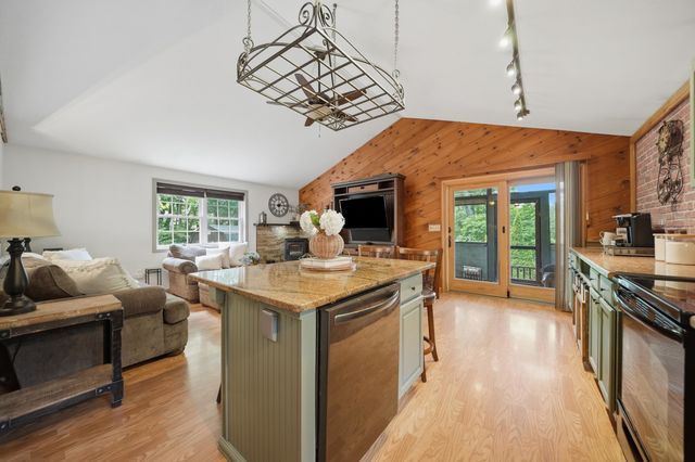 12 Campbell Drive, Pelham, NH 03076